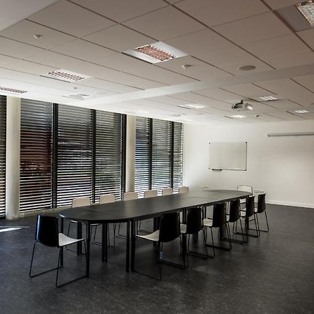 Adonis Dijon Maison Internationale Ngoại thất bức ảnh